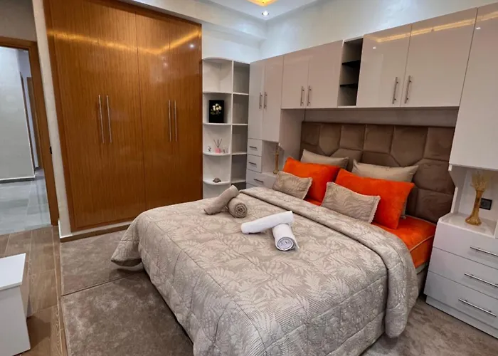 Elegant 2 Bedroom Apartment